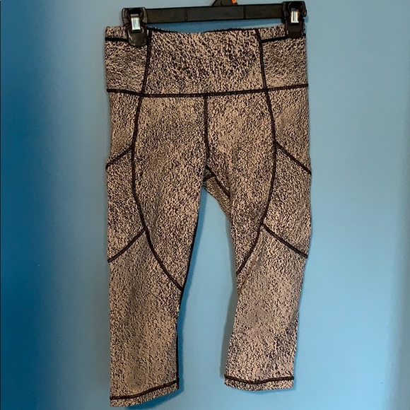 Lululemon Outrun 17” Crop